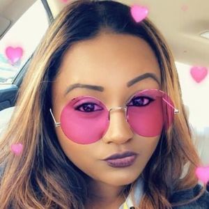 Meet your Posher, Mel